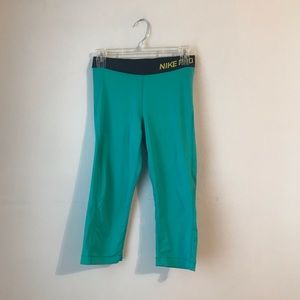Nike Pro Teal Cropped Workout Leggings